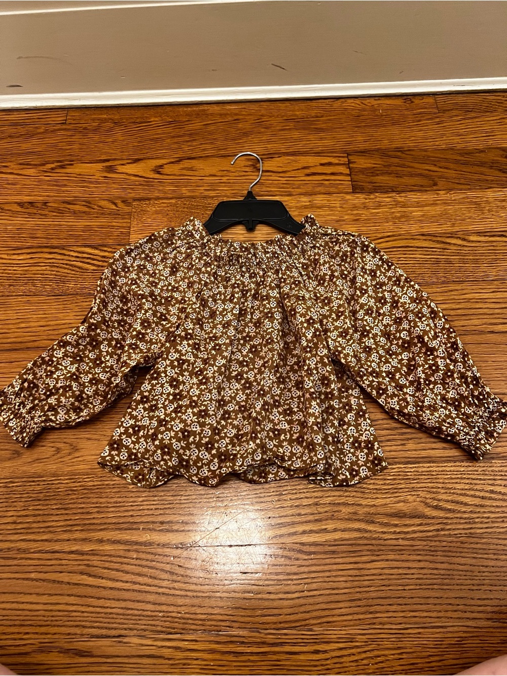 Doen - Brown Floral Peasant Top - Long Sleeve